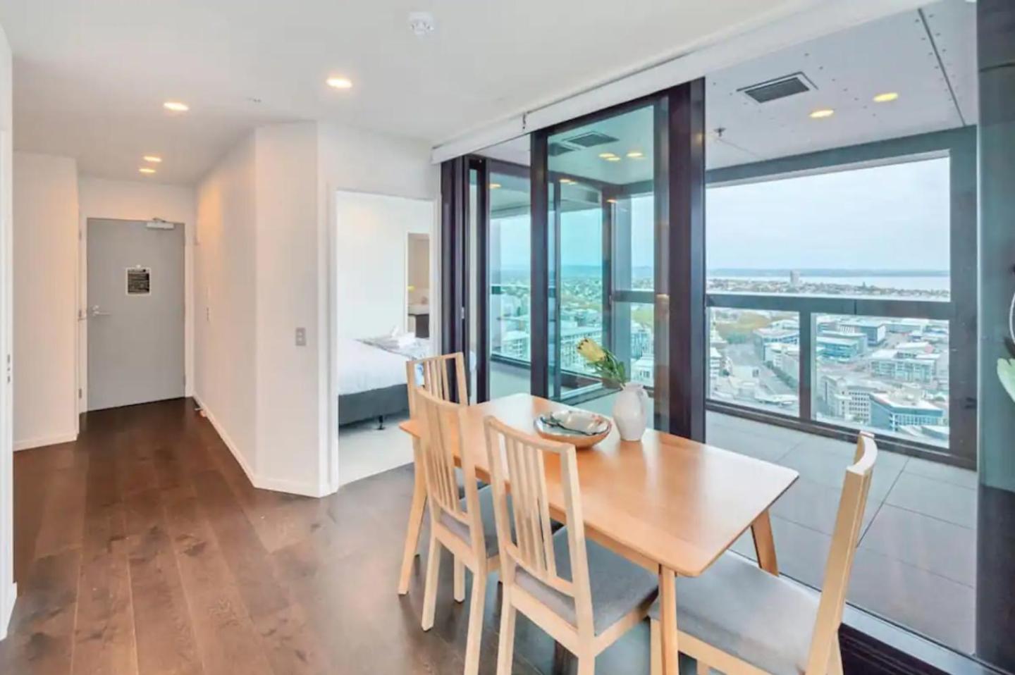 אוקלנד Top Floor Harbour View And Skytower View Apartment In Cbd מראה חיצוני תמונה